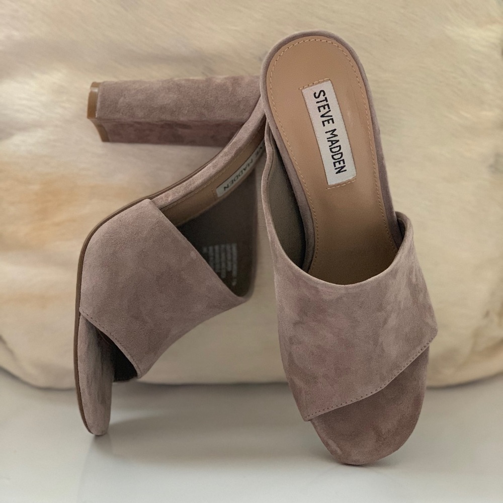 Steve Madden Cameron Dark Taupe Suede Mules Sz 7.5